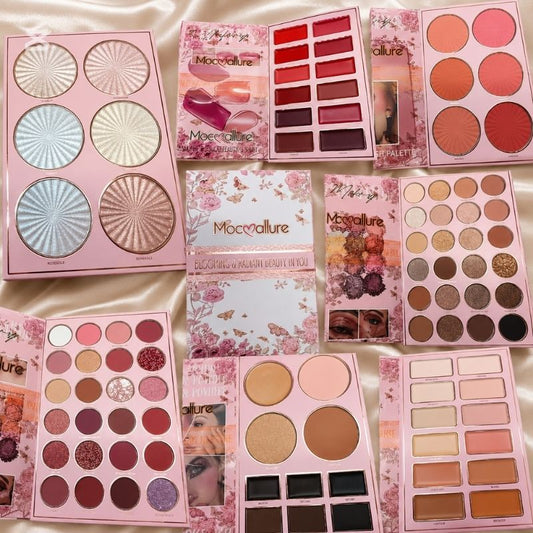 Mocallure Eyeshadow & Face & Lips All in one 7 pages book